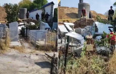 Toşkentda quriliş sabab Botkin qabristonining devori qulab, bir neçta qabr toşlari şikastlandi