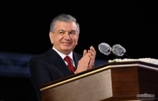 Президент Шавкат Мирзиёев направил праздничные поздравления учителям и наставникам Узбекистана