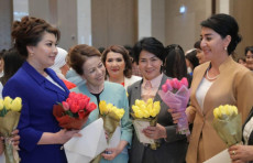 8-mart – Xalqaro xotin-qizlar kuni munosabati bilan bir guruh ayollar mukofotlandi