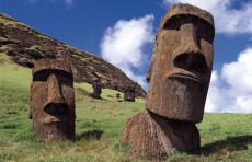 На острове Пасхи из-за пожара пострадали знаменитые каменные идолы
