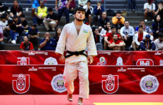Zamoxshari Bekmurodov Osiyo chempionatida kumush medalni qoʻlga kiritdi