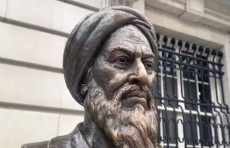 AQSH poytaxtida Abu Rayhon Beruniy siymosi aks etgan yodgorlik ochildi