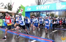 Sharros yomg‘ir ostida kechgan V Toshkent xalqaro marafonining g‘oliblari aniqlandi