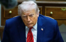 WSJ: Tramp Rossiya aktivlarini Ukrainadagi loyihalarga yo'naltirmoqchi