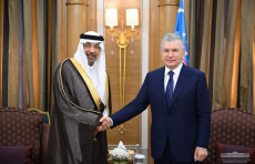 Shavkat Mirziyoyev Saudiya Arabistoni investitsiyalar vaziri Xolid al-Falihni qabul qildi