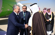 Shavkat Mirziyoyev Saudiya Arabistoniga yetib bordi