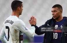 Криштиану Роналду кейинги “Олтин тўп”ни ким олишини айтди