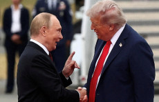 Putin Trampga Erondagi urushni tugatish bo'yicha variantlarni taklif qildi