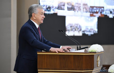 Prezident Andijonni ijtimoiy-iqtisodiy rivojlantirish, tadbirkorlikni qoʻllab-quvvatlash kabi masalalarda yigʻilish oʻtkazdi