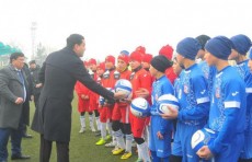 Умид Аҳмаджонов Андижонга ташрифни Шўрбулоқдан бошлади