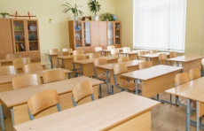 Farg‘onada o‘qituvchilarni navbatchilik qilishga majburlagan maktab direktori ishdan olindi