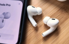 Bloomberg: “AirPods"da puls va harorat sensorlari paydo bo‘ladi