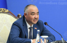 Qirg‘iziston parlamenti spikeri ham lavozimini tark etdi