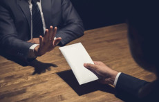 Yirik investitsiya loyihalarini tayyorlashda korrupsiyaga qarshi standartlarni joriy etish tartibi belgilandi