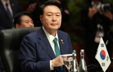 Janubiy Koreya sobiq prezidenti umrbod qamoqqa hukm qilindi