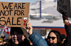 Daniya va Grenlandiya Trampni tahdidlar uchun tanqid qilishdi