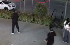 Samarqandda Lacetti “peshexod”dan o‘tayotgan odamlarni bosib ketdi