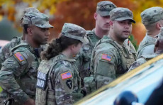 Oq uy yaqinidagi Milliy gvardiyaga o'q uzgan shaxs Afg'onistondan bo'lgan