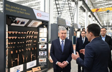 Davlat rahbari mis quvurlari va fitinglar ishlab chiqarish korxonasida boʻldi