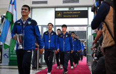 Футбол бўйича U-17 Осиё кубоги ғолиблари автомобиллар билан тақдирланди
