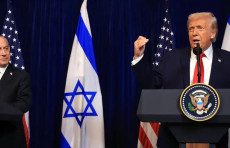 Tramp Eronni yadroviy dasturi tufayli yangi zarbalar bilan tahdid qildi